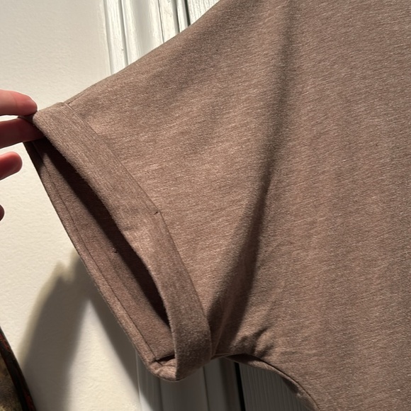 👚NWOT Oversized V Neck Batwing Short Rolled Sleeve Casual Basic Tee Shirt Top - Picture 5 of 13